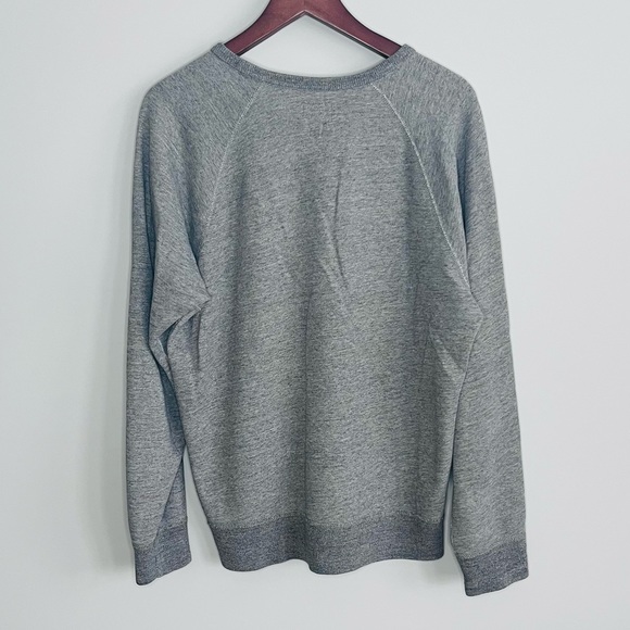 2 sweaters both small - Picture 6 of 7